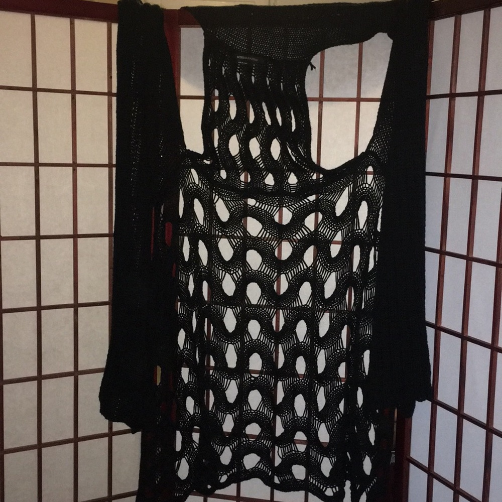 Black sleeveless cardigan by BCBG MAXAZRIA
